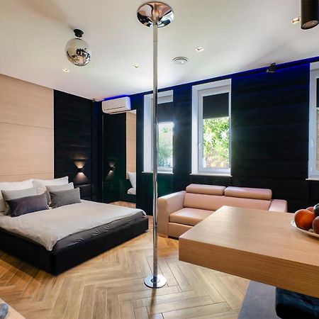 Lupoapartments Z Jacuzzi Pole Dance Leczycka 29 Klimatyzacja Parking Dostep Na Kod ウッチ エクステリア 写真